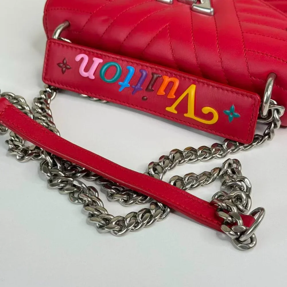 Louis Vuitton Red New Wave Chain Shoulder Bag Crossbody Style Quilted Design - Picture 7 of 9